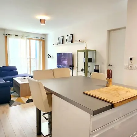 All Comfort -Parking&Fibre #Welcomehome Gare Colombes Bois-Colombes Buitenkant foto