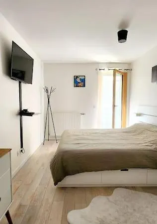 All Comfort -Parking&Fibre #Welcomehome Gare Colombes Bois-Colombes Buitenkant foto