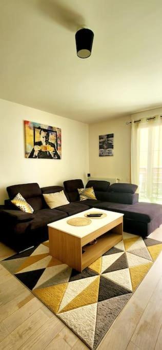 Comfort -parking&fibre #welcomehome Gare Colombes Apartment *