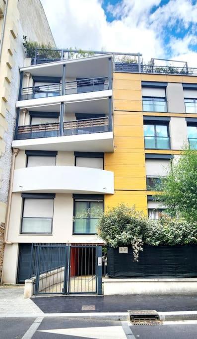 Comfort -parking&fibre #welcomehome Gare Colombes Apartment